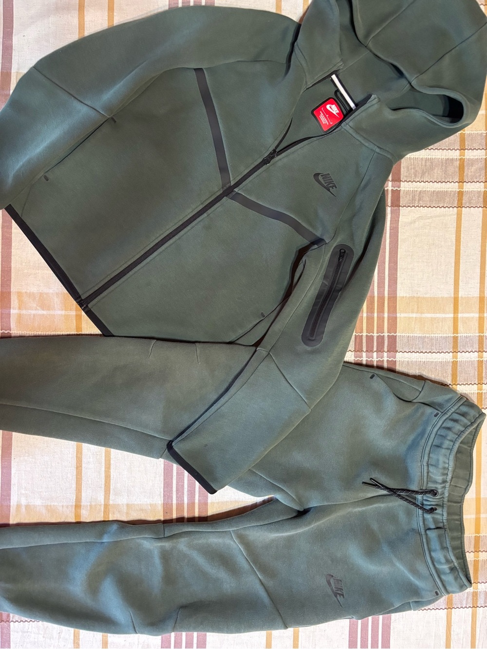 Nike Olive Green Hooded Performance Jacket & Joggers Set